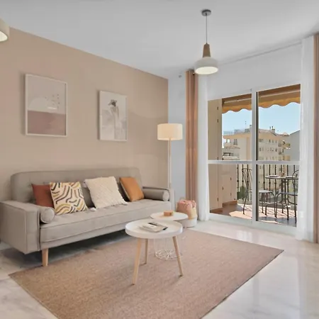 Apartment Coqueto Apartamento En El Corazon De Estilo Minimalista - Jacinto Benavente 16 4e